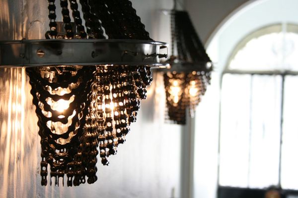 Bicycle chains and rims chandelier_1