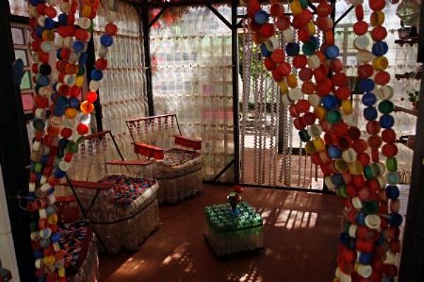 Plastic bottle cap curtain