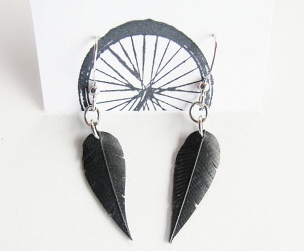 Tire tube feather earrings