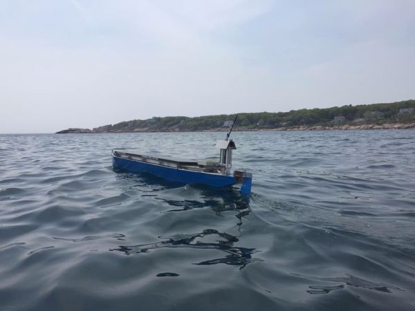 Autonomous solar powered boat  (2)