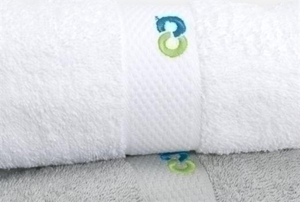 Jules Clarysse Infinity Bath Towels