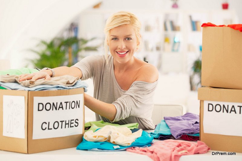 donating-clothes