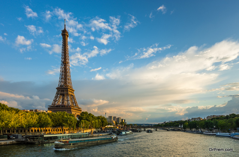 Eiffel-Tower-
